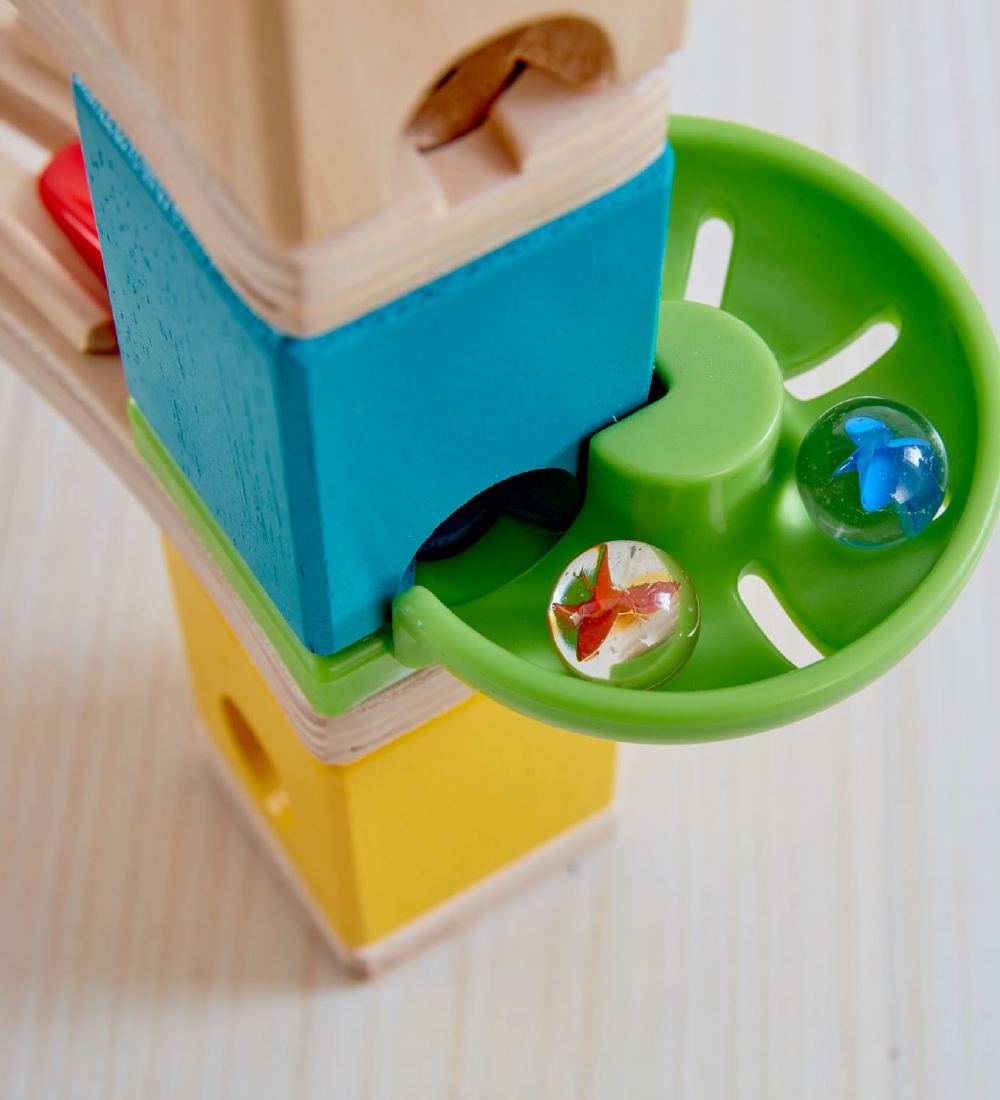 Hape Kuglebane - Quadrilla - 94 Dele - Cliffhanger