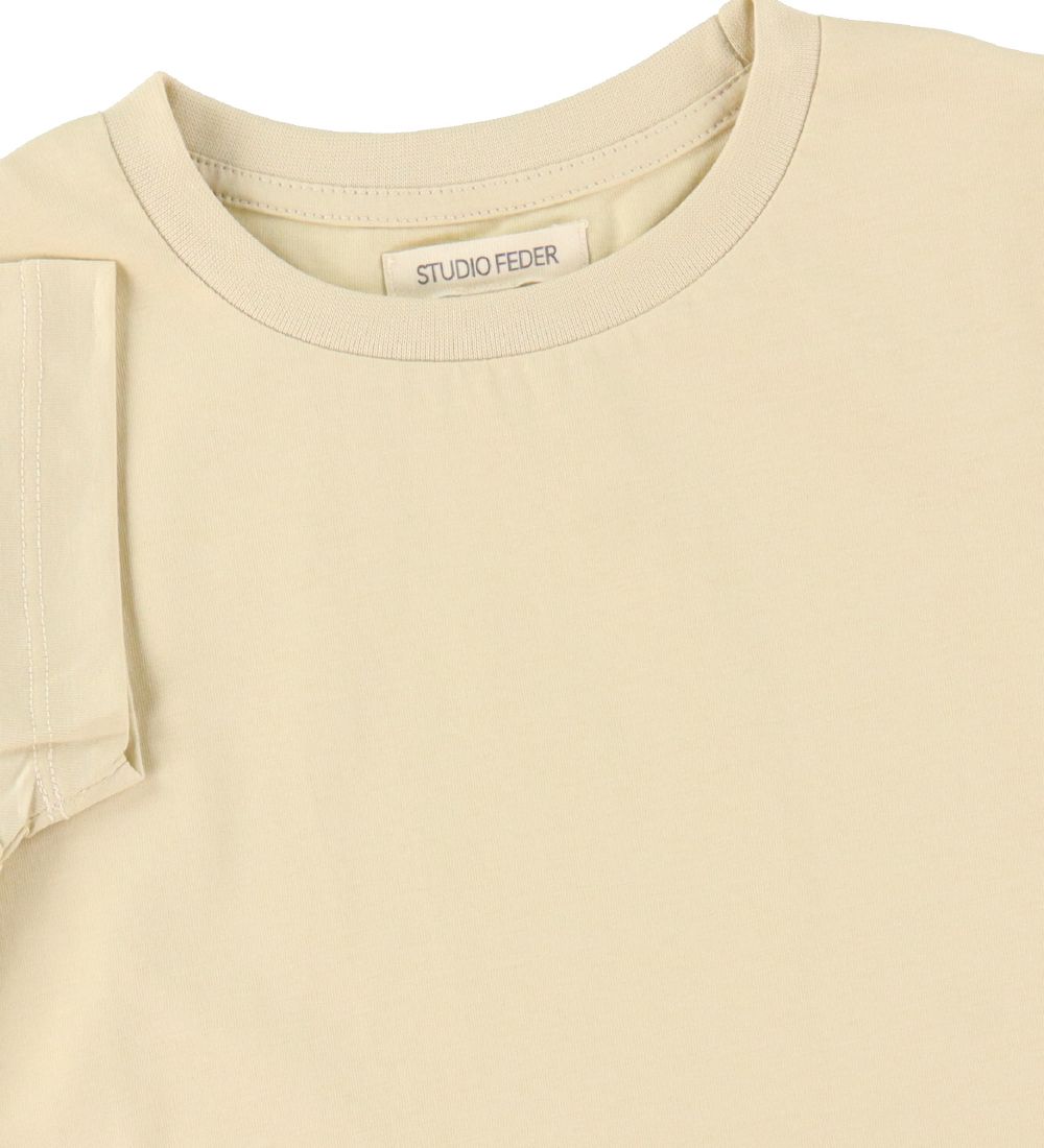 Studio Feder T-shirt - Almond Milk