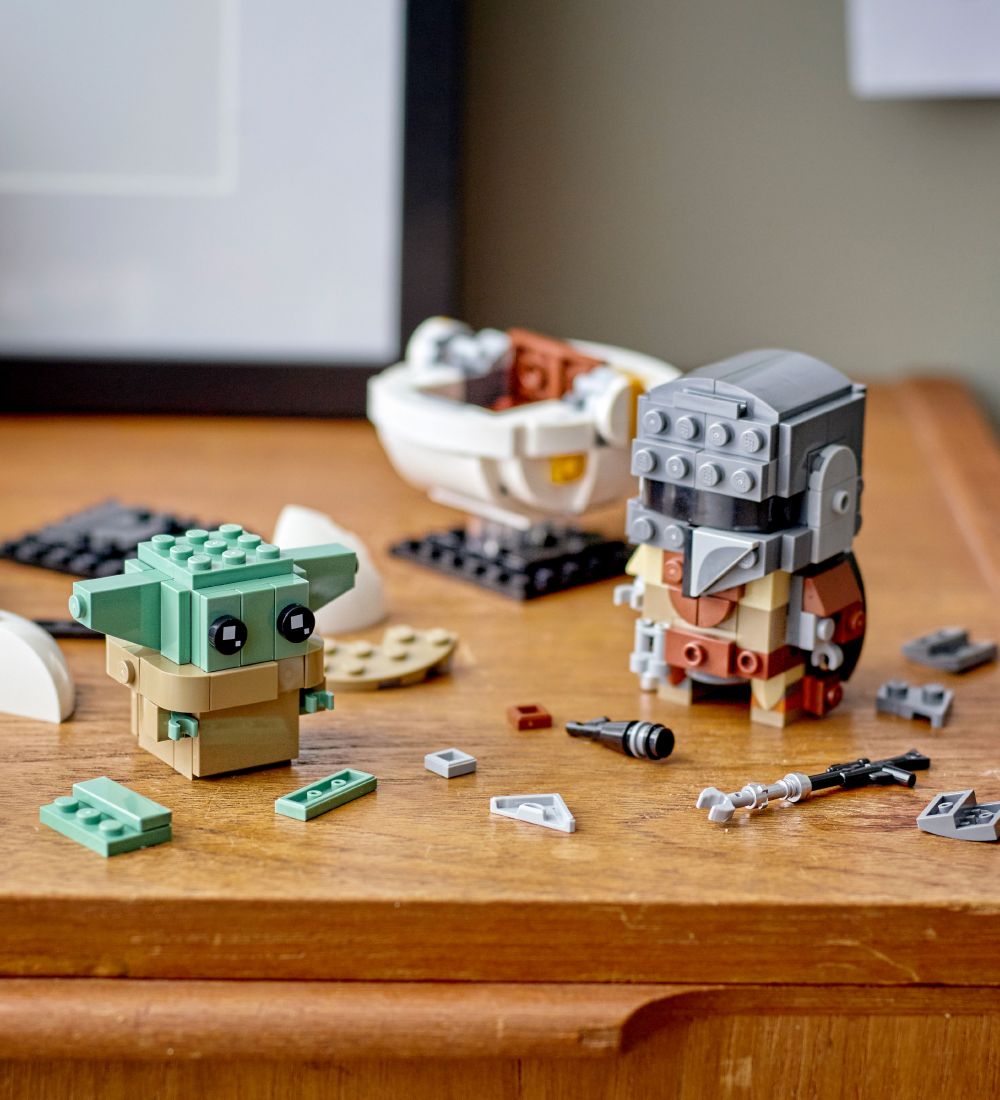 LEGO Star Wars - Mandalorianeren Og Barnet 75317 - 295 Dele