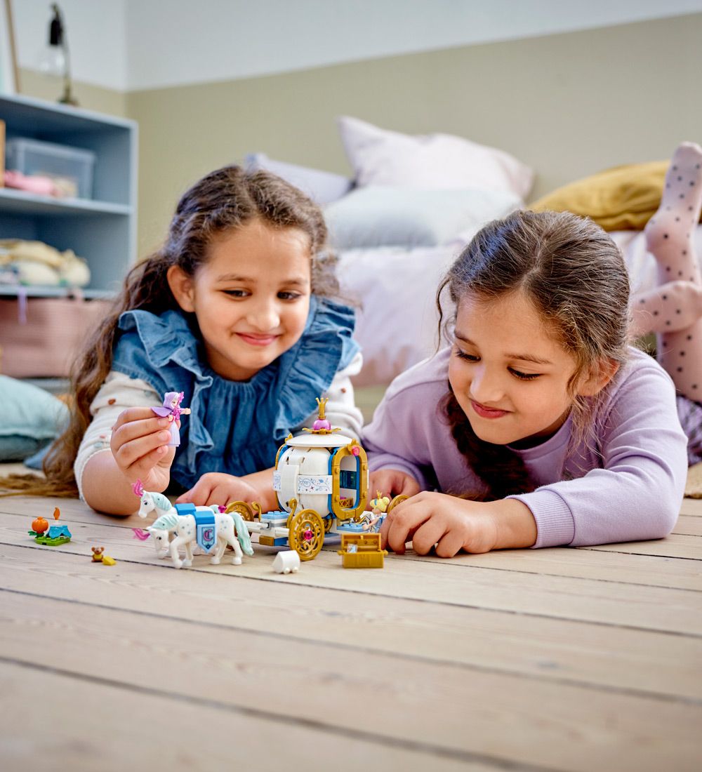 LEGO® Disney Princess - Askepots Royale Karet 43192 - 237 Dele