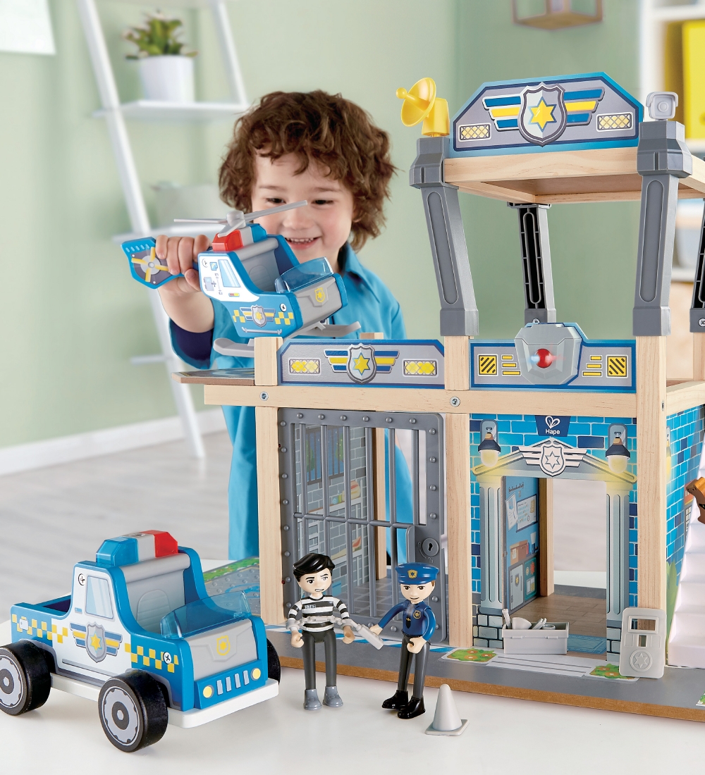Hape Legesæt - 13 dele - Politistation