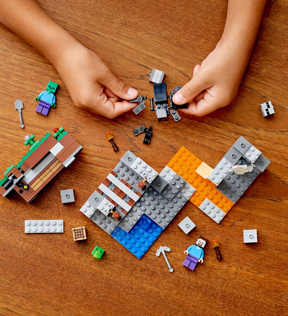 LEGO® Minecraft - Den "Forladte" Mine 21166 - 248 Dele
