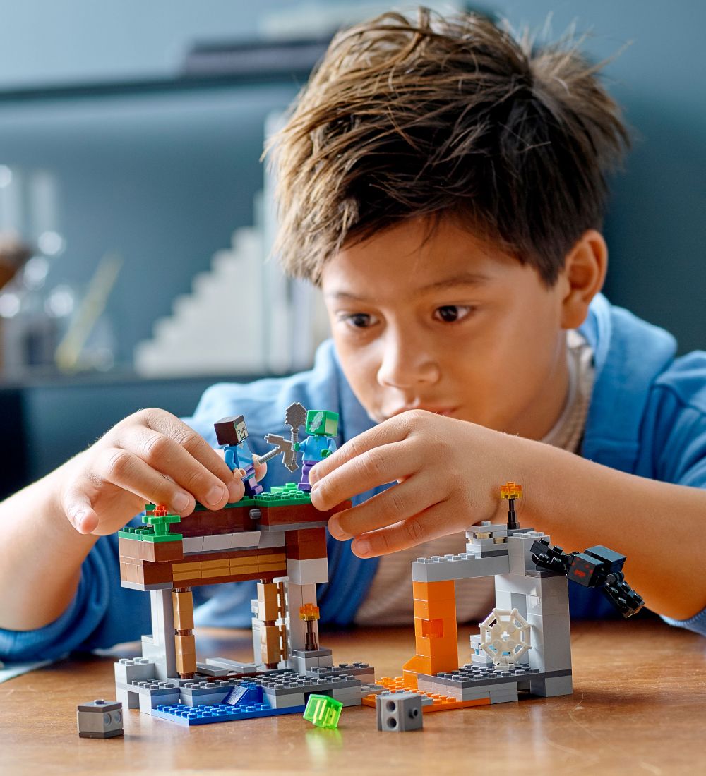 LEGO® Minecraft - Den "Forladte" Mine 21166 - 248 Dele