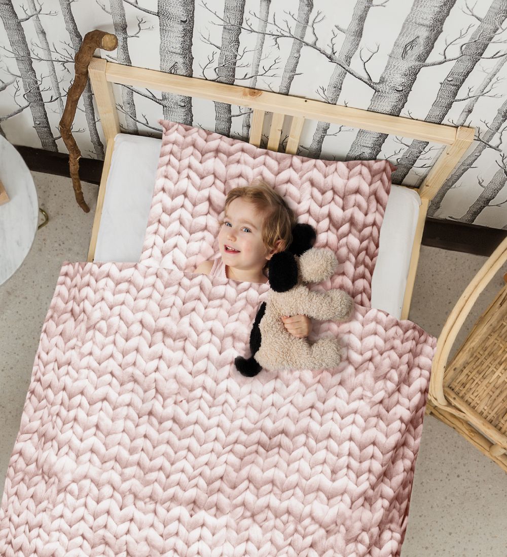 Snurk Sengetøj - Junior - Rosa Strik Print